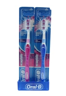 Oral B Tootbrush Complete Clean & Sensitive